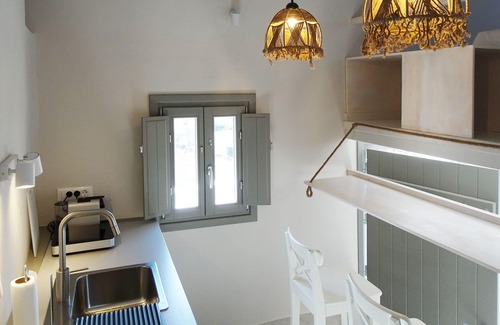 Finikia Maison | Cycladic House in Finikia Oia with jacuzzi