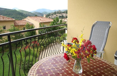 Montbrun-les-Bains Appartement | Bel appartement à Montbrun-les-Bains avec balcon
