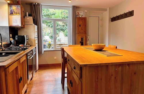 Le Bourg-d'Oisans Maison | Cyclist Friendly Townhouse, Garden, Secure Bike Storage