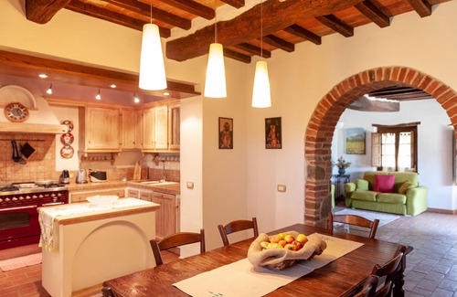 Panicale Appartement | Cypress Apt In Farmhouse With Pool, Panicale, Italy