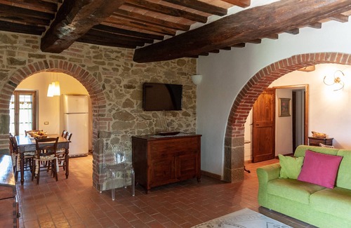Panicale Appartement | Cypress Apt In Farmhouse With Pool, Panicale, Italy
