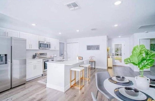Candler Maison | Cypress Oasis
