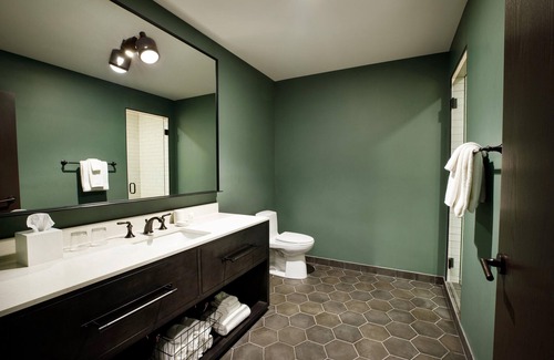 Downtown Hôtel | Cyrus Hotel, Topeka, a Tribute Portfolio Hotel