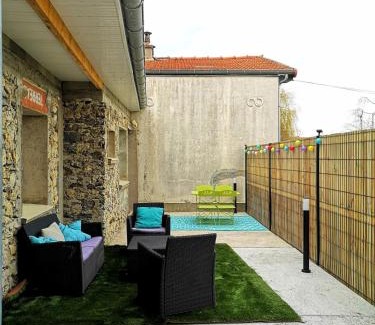 Esbly Appartement | Dépendance avec terrasse, Disneyland Paris