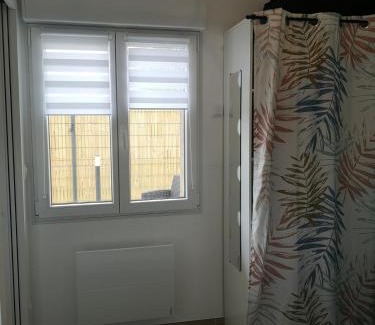 Esbly Appartement | Dépendance avec terrasse, Disneyland Paris