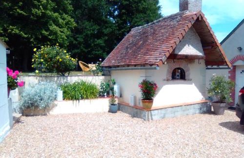 Rouvres-les-Bois Maison | Détente au Moulin: Piscine, Jacuzzi, Animaux Bienvenus - FR-1-591-641