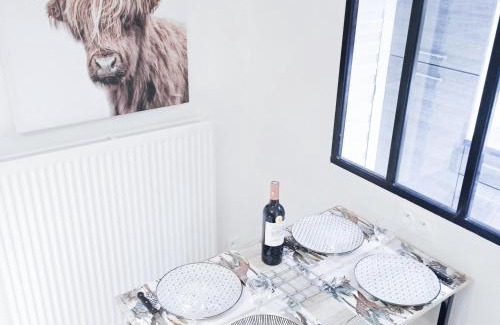 Plaisir Appartement | Détente & Jardin By Beds4Wanderlust - Charmant T2 avec Jardin - Gare Plaisir-Grignon, Versailles 20km