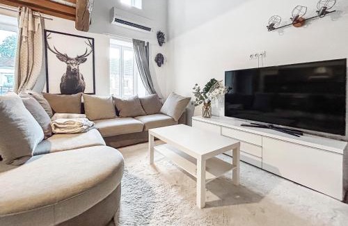 Randan Appartement | Détente voisine du Domaine Royal
