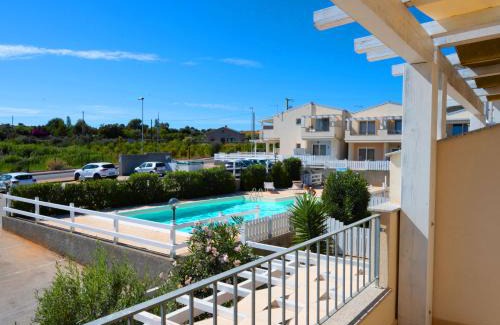Viddalba Appartement | Dòmo#31 - Villa con Piscina, Giardino e Parcheggio
