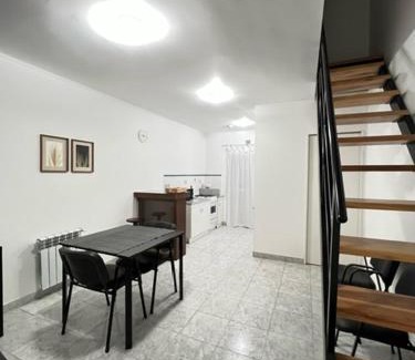 Plottier Appartement | Dúplex del Pinar-Plottier-Diario Semanal Mensual-La Mejor Ubicación-Estacionamiento Privado