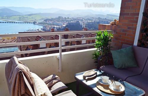 San Vicente de la Barquera Appartement | Dúplex ANANDA, vistas impresionantes con parking y piscina comunitaria