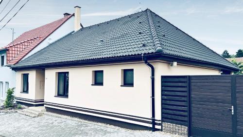 Perna Maison | Dům Pálava