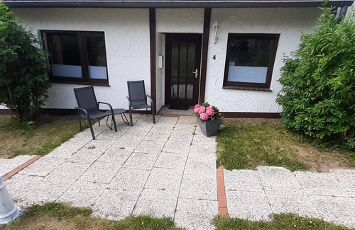 Niedenstein Maison | D&B staycation Ferienpark Modern apartment "Die Kugel" (child- pet friendly)