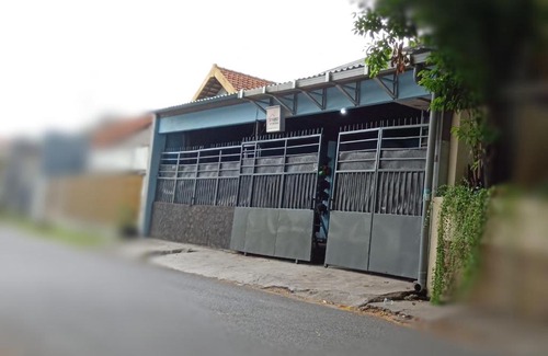 Ketintang Maison | D'Kost Ketintang
