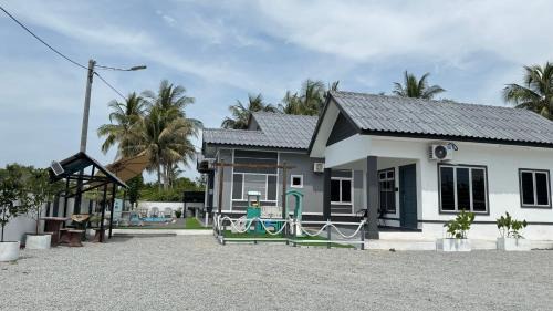 Kuala Besut Maison | D'Lamp Studio