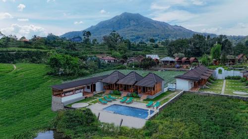 Toya Bungkah Cabine | D Sila's Tepi Danu Villas Kintamani & Natural hot spring