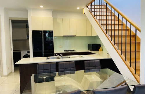 Braybrook Maison | D104 Winston Fresh Fantastic