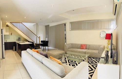 Braybrook Maison | D104 Winston Fresh Fantastic