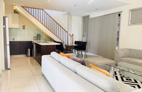 Braybrook Maison | D104 Winston Fresh Fantastic