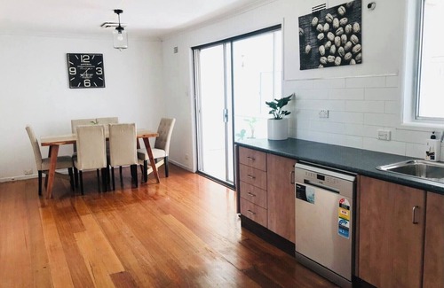 St. Albans Maison | D124 Big Stay at Biggs