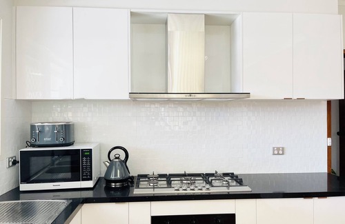 Sunshine West Maison | D134 Glengala Best West