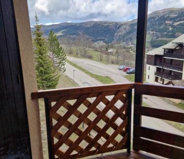 Gresse-en-Vercors Appartement | D42 Dolomites- Ski Navette Gratuite- Rando Prêt raquettes,