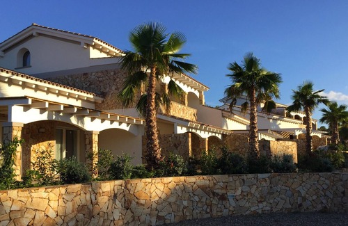 Porto Pino Appartement | APPARTEMENT EN RESIDENCE EXCLUSIVE AVEC PISCINE