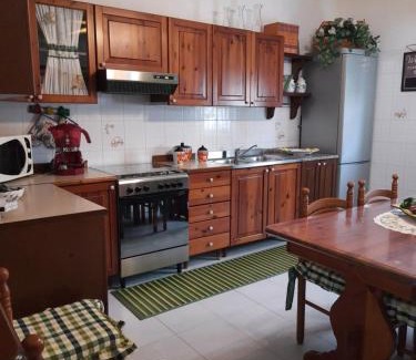 Domusnovas Appartement | Da Anna e Miah