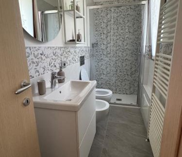 Rezzago Appartement | Da Antonella alla fontana
