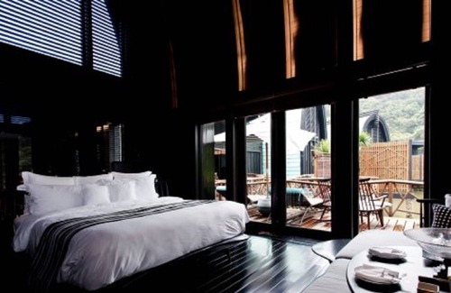 Tho Quang Beach Villa | Da Nang Intercontinental 1 BR Spa Lagoon Retreat Villa