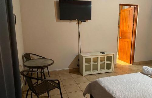 San Jose Lit Et Petit-Déjeuner | daBene - Bed & Breakfast