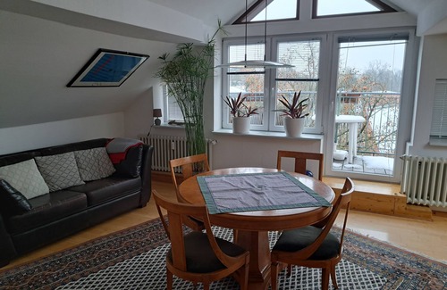 Lichterfelde Appartement | Dachgeschosswohnung Lichterfelde