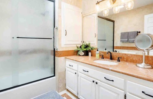 Carver Autre | Beautiful Dalia Farm home near the Columbia River Gorge!