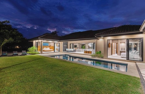Tamarindo Maison | The Ficus Villas: Brand New December 2019 - Laissez-nous vous gâter en tant que premier invité!