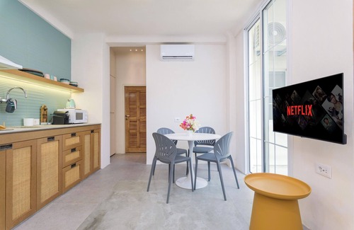 Gemmayzeh Appartement | Daisy 2BR Apartment In Gemmayze