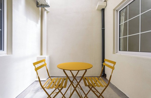 Gemmayzeh Appartement | Daisy 2BR Apartment In Gemmayze