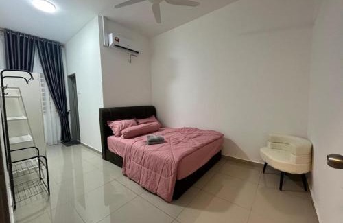 Pulau Indah Maison | Daisy Haven Homestay