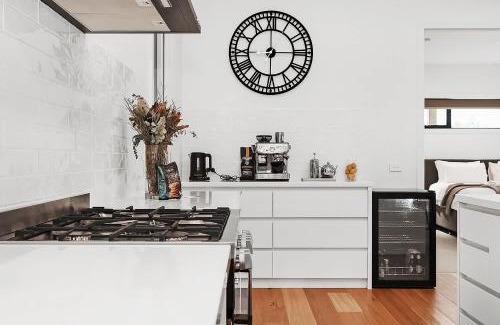 Whoorel Maison | Dalhousie on Pennyroyal Birregurra