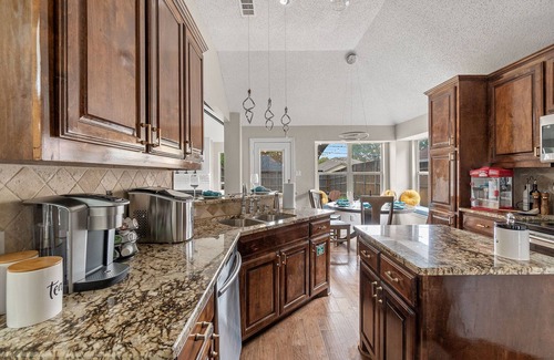 Buckner Terrace - Everglade Park Maison | Dallas: Close to downtown, Zoo, Fairpark, Arboretum, White Rock Lake