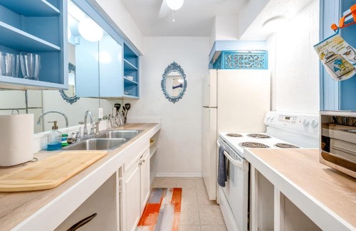 Knox - Henderson Appartement | Dallas Vacation Rental Condo with Community Pool!