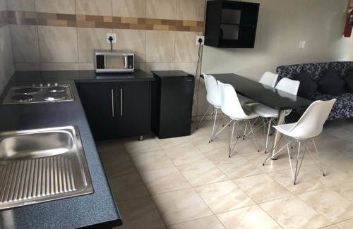 Greater Giyani Cabine | Dam Vista Retreat