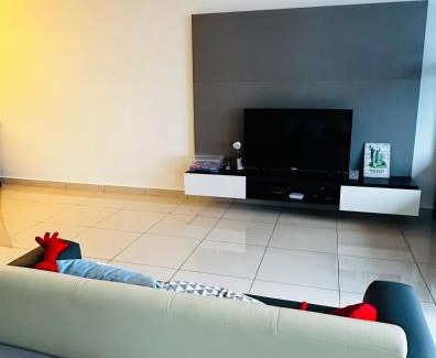 Usj 1 Appartement | Damen Suite (A) Sunway Subang by DW