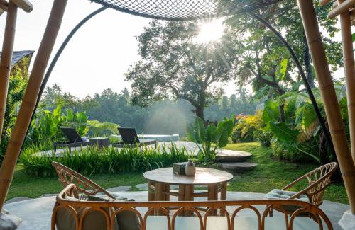Sukasada Villa | Damuh Alam