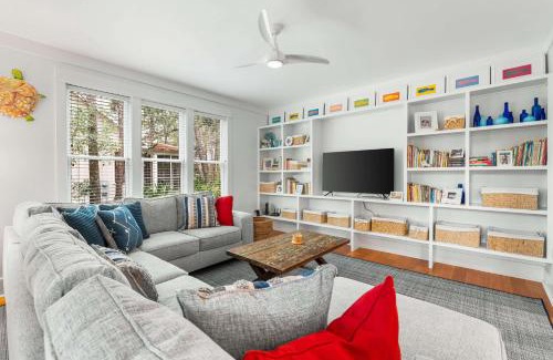 Cottage District Maison | Dandelion