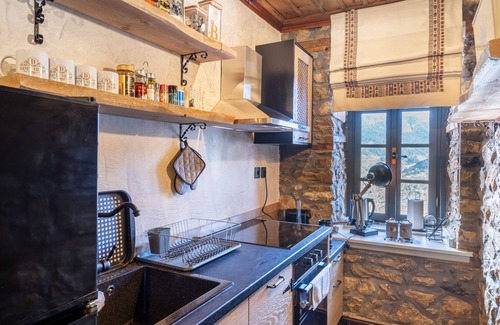 Metsovo Maison | Dandy Villas Metsovo | Avo | Fireplace |Up to 6