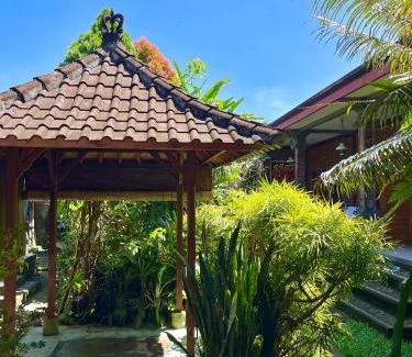 Sidemen Maison | Danen Homestay