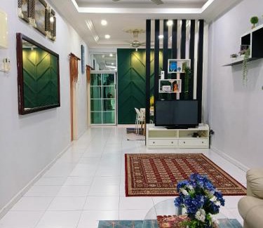 Segamat Maison | Dang anum homestay