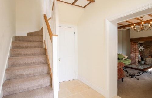 Claines Maison | Daniels Farmhouse