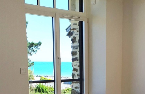 Plerin Appartement | Propriété 18è s, rénovée en 2020, appt de 80m² 2 chambres, plage des Rosaires.