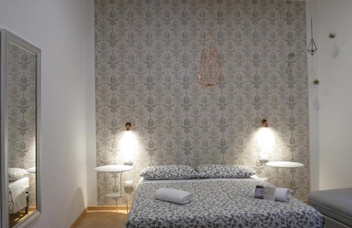 Trento Old Town Lit Et Petit-Déjeuner | Dante Rooms and Apartment